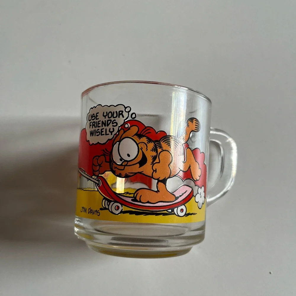 Vintage 1978 Jim Davis Garfield McDonald's Clear Glass Mug “Use Your Friends ..”